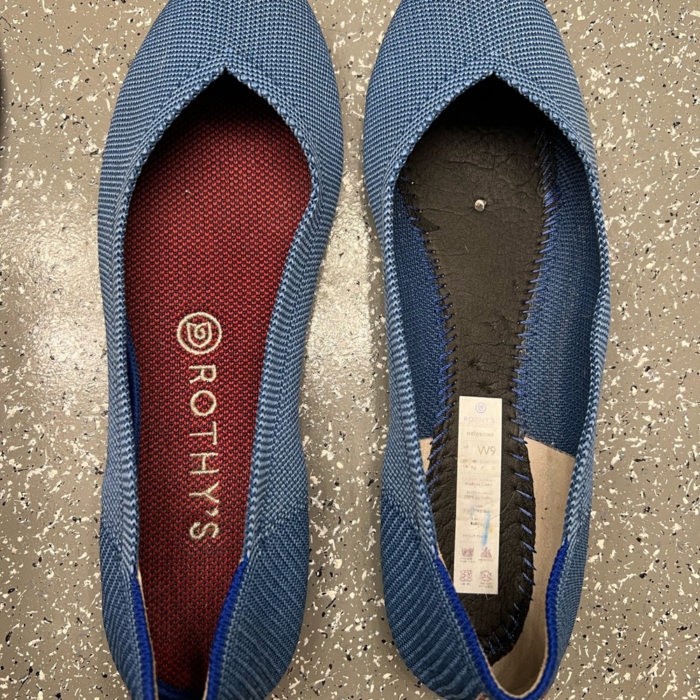 Rothys indigo mini stripes $120 VGUC